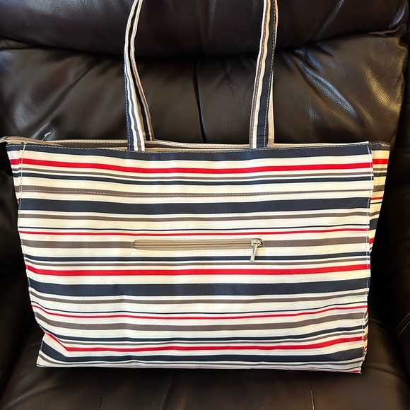 Kate Spade tote - Picture 2 of 5
